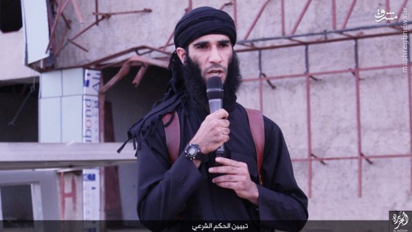 اعدام فجیع جوان عراقی بدست داعش+عکس