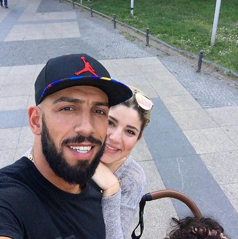 سلفی ستاره فوتبال و همسرش در برلین+عکس