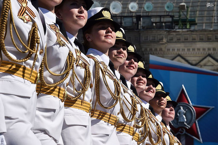 رژه زنان ارتش روسیه در میدان سرخ مسکو+عکس