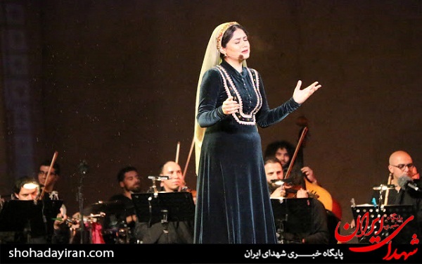 تک خوانی سحر محمدی با حضور خاندان سلطنتی + عکس