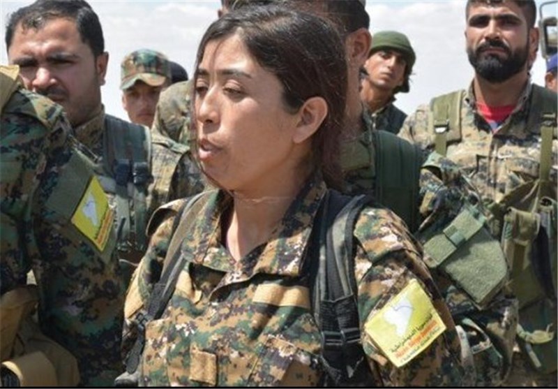 زنی که فرمانده جنگ با داعش است + عکس