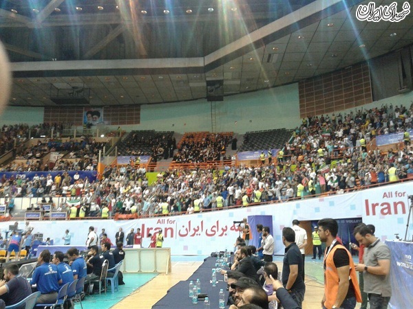 پشت پرده جضور زنان در ورزشگاه/ مصوبه شورای امنیت خلاف نظر مراجع عظام