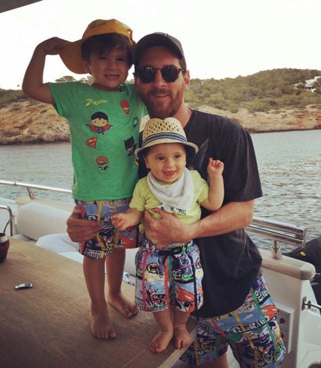 لیونل مسی و خانواده در تعطیلات لوکس +عکس