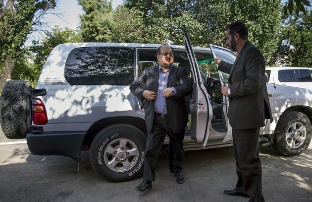 خودروی معاون رئیس‌جمهور در کرمانشاه +عکس