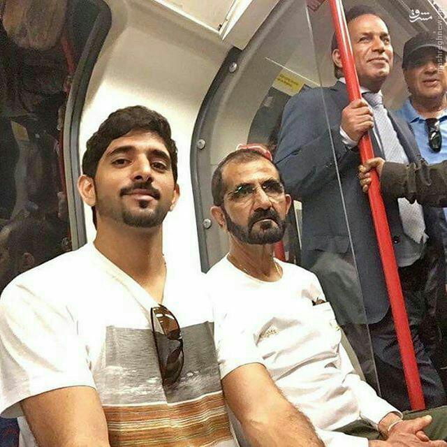 سلفی حاکم دبی و پسرش در مترو +عکس