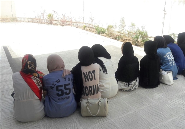 دستگیری 15 دختر و پسر هنجارشکن در  شب قدر+عکس
