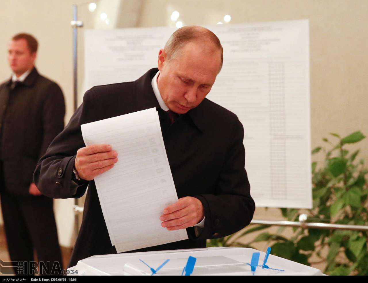 شرکت ولادیمیر پوتین در انتخابات دوما +عکس
