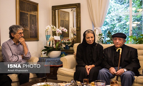 عزت‌الله انتظامی در منزل مرحوم رشیدی+عکس