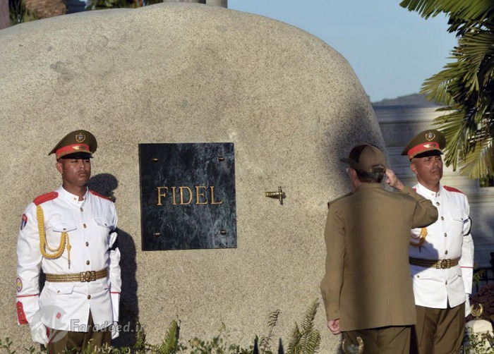 دفن خاکستر کاسترو رهبر انقلاب کوبا+تصاویر