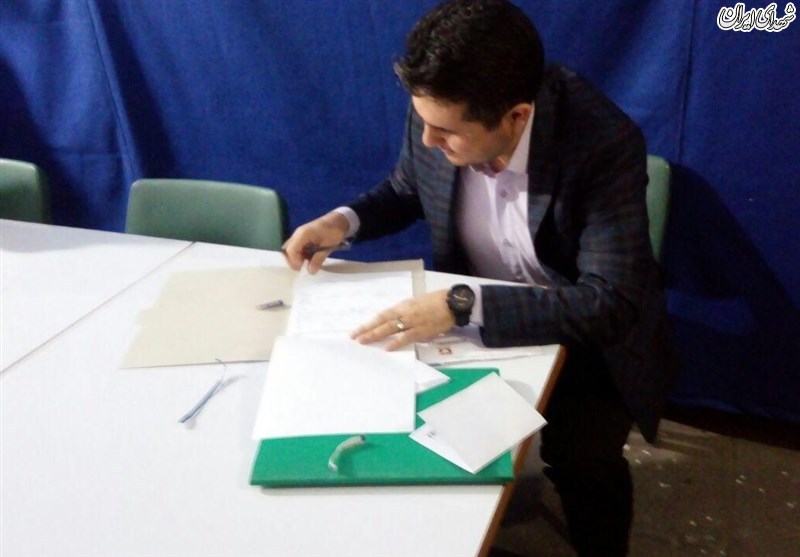 نامزدی داماد احمدی‌نژاد در انتخابات +عکس