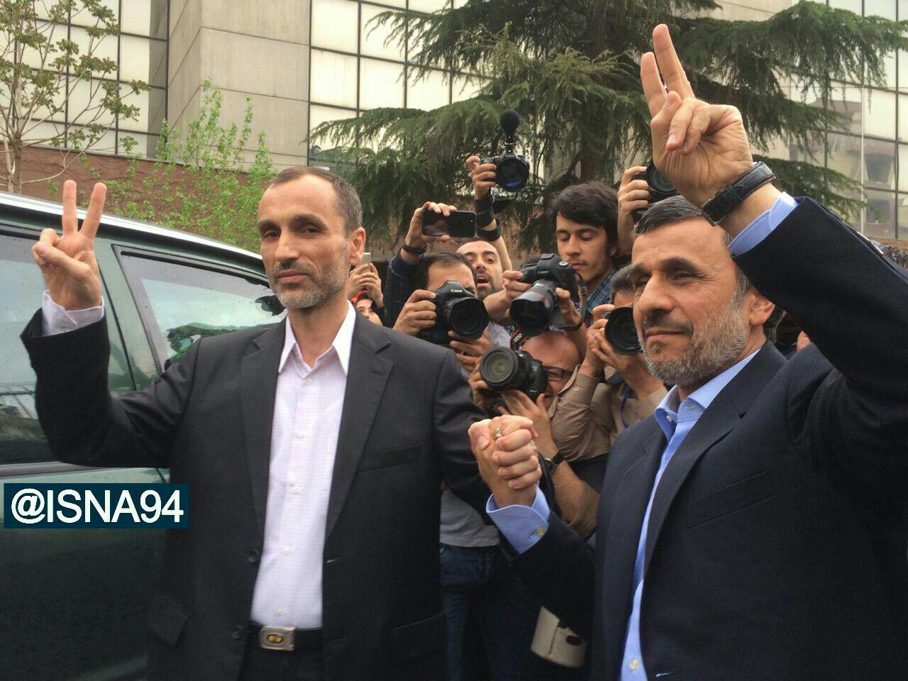 عکس/ بقایی با احمدی نژاد و مشایی آمد!