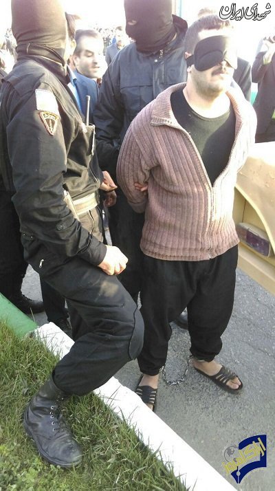 عکس/ اجرای حکم اعدام قاتل ۶ شهروند اراکی