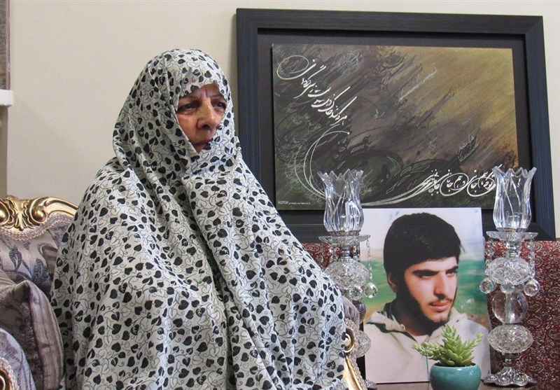 مادر شهیدی که تاریخ تولد پسرش را کم کرد تا به جبهه برود