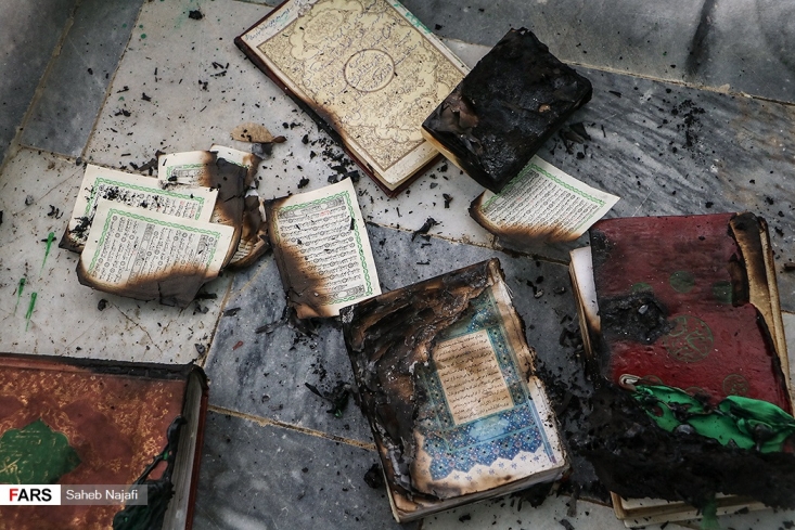 آتش زدن یک بقاع متبرکه توسط اغتشاشگران! + عکس