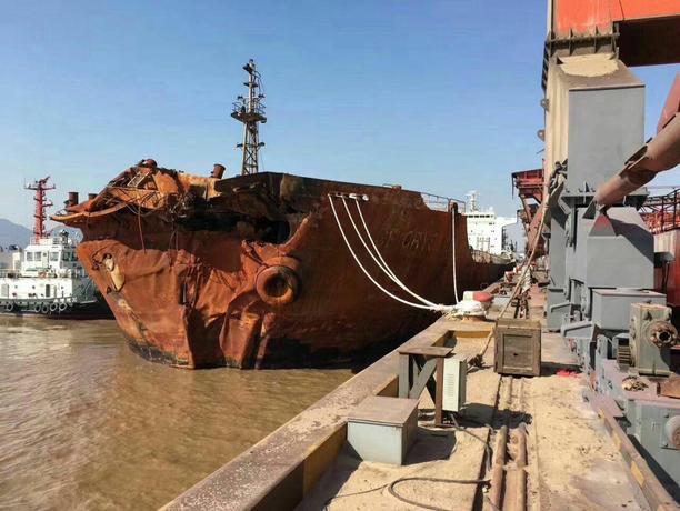 دو تصویر از کشتی چینی که با سانچی برخورد کرد