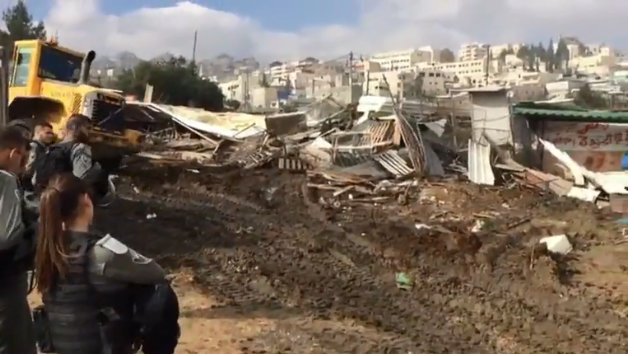 سلفی اسرائیلی‌ها با خرابه‌های یک خانه فلسطینی!