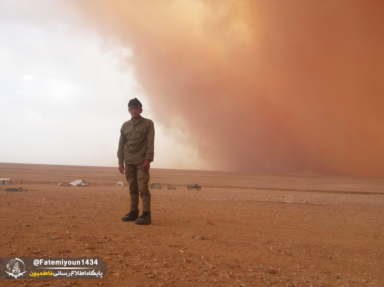 عملیات رزمندگان لشکر فاطمیون در طوفان شن + عکس