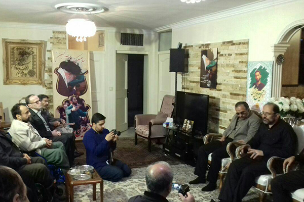 حضور جانبازان دفاع مقدس در خانه شهید حدادیان + عکس