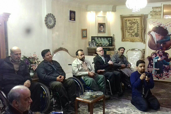 حضور جانبازان دفاع مقدس در خانه شهید حدادیان + عکس