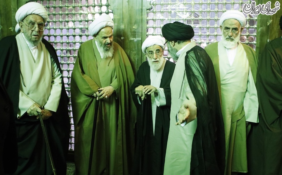 عکس/ تجدید میثاق اعضای مجلس خبرگان رهبری با آرمانهای امام خمینی (ره)