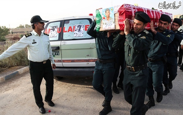 عکس/ تشییع پیکر دو شهید نیروی انتظامی در حادثه تروریستی اهواز