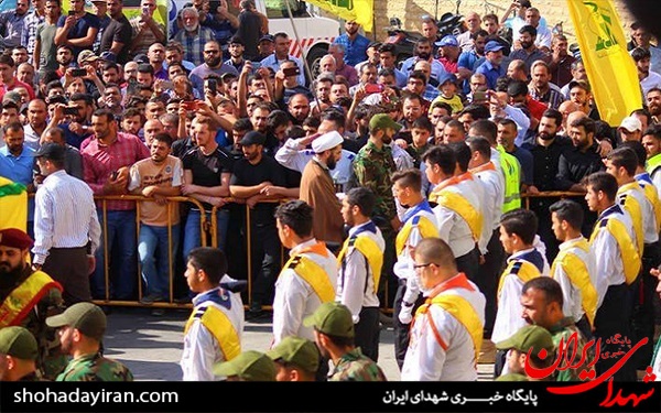 عکس/ تشییع پیکر شهید مدافع حرم در جنوب لبنان