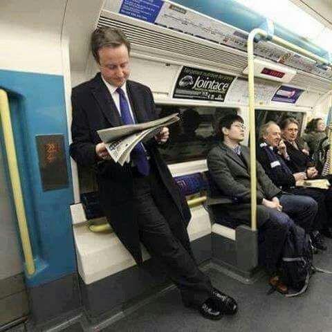 تصویری جالب از نخست وزیر سابق انگلستان+ عکس