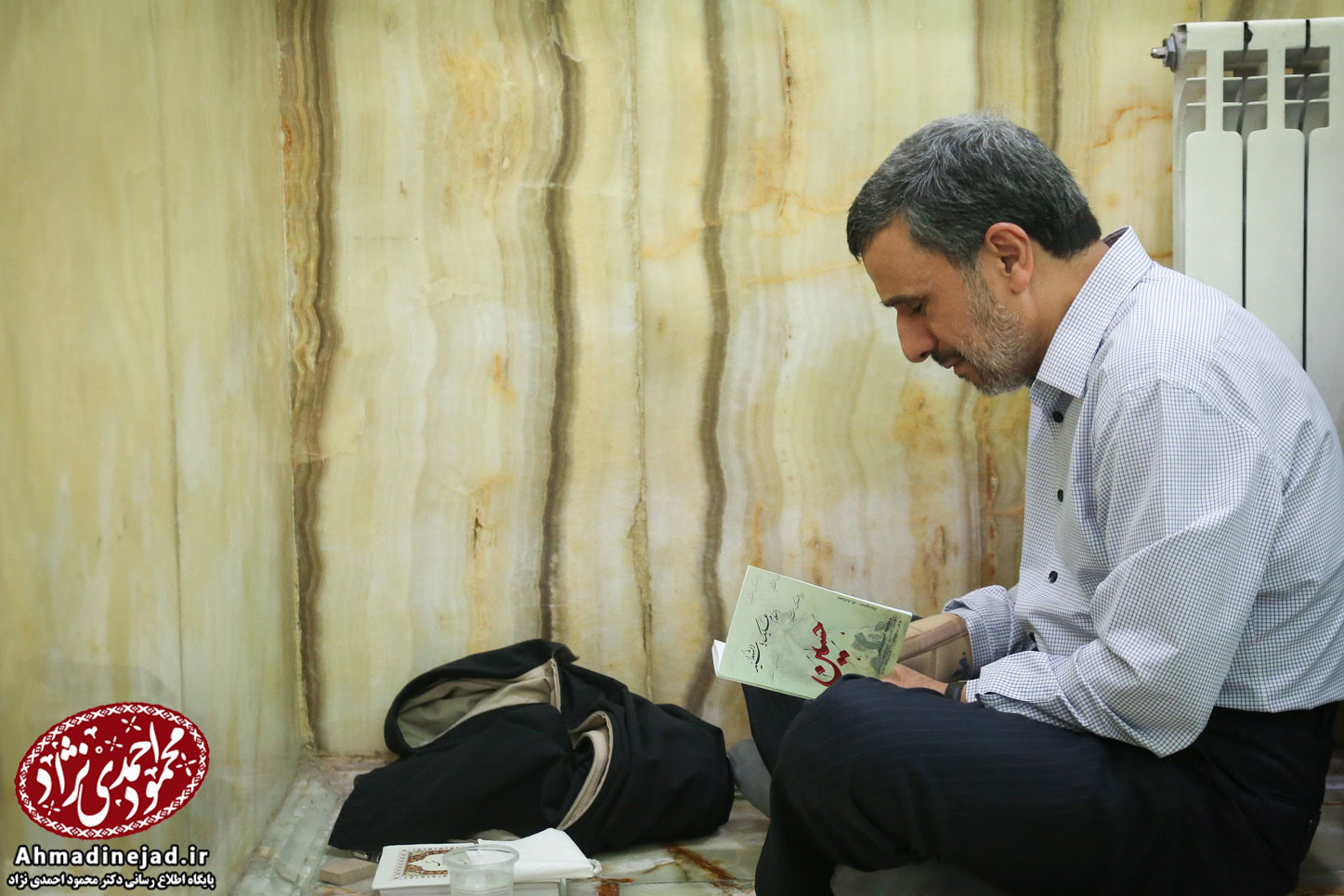 احمدی نژاد در مراسم دعای عرفه امامزاده زید+ عکس