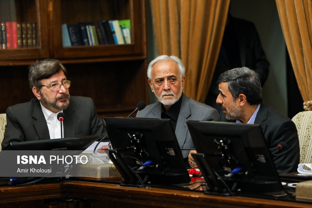 احمدی نژاد در جلسه امروز مجمع تشخیص + عکس
