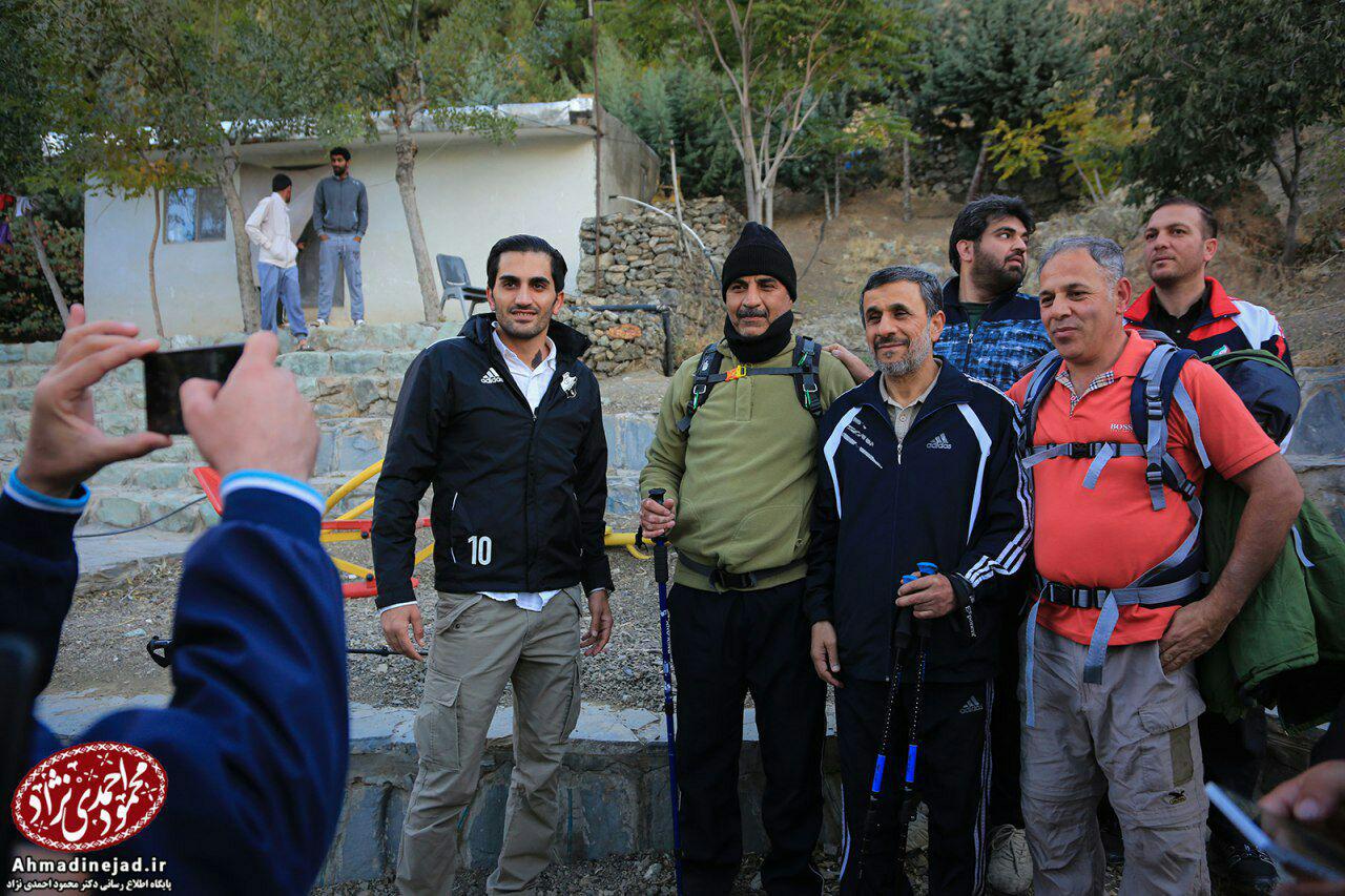 تصاویری از کوهنوردی احمدی نژاد و همراهان + عکس