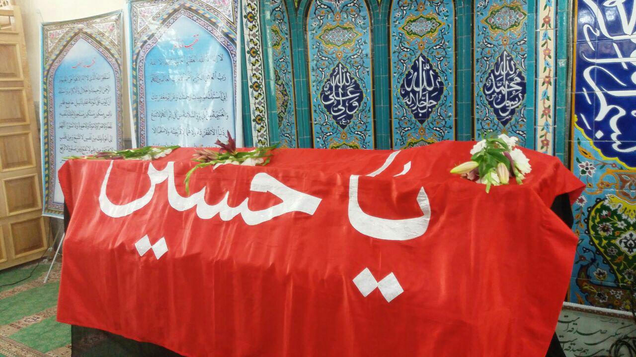 پیکر پدر سردار سلیمانی تشییع و تدفین شد + عکس