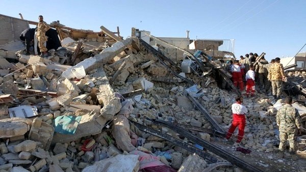 برآورد خسارت به خانه ایثارگران در زلزله کرمانشاه