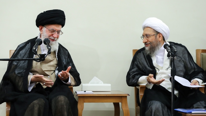 چرا آملی‌ لاریجانی رئیس مجمع‌ تشخیص مصلحت‌ شد؟