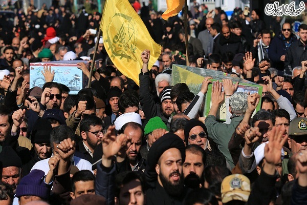 عکس/تشییع پیکر 10 شهید دفاع مقدس و مدافع حرم در مشهد