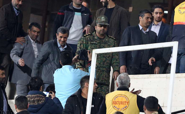 عکس/ حضور احمدی نژاد در ورزشگاه آزادی
