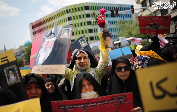 عکس/ راهپیمایی نمازگزاران تهرانی در محکومیت انتقال سفارت آمریکا به قدس