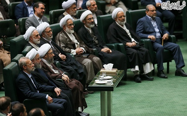 عکس/ نشست قوای سه‌گانه در مجلس