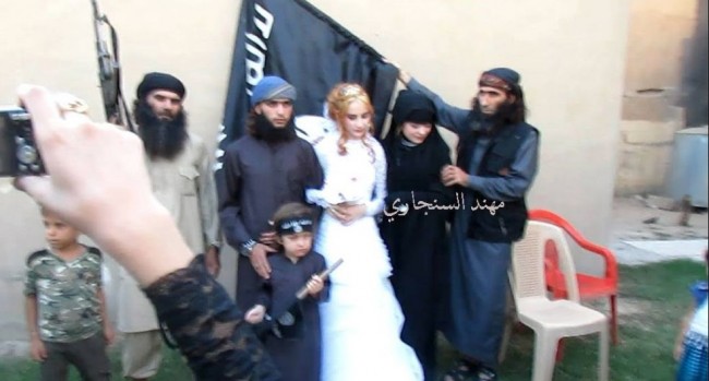 جشن عروسی یک داعشی در شمال عراق + عکس