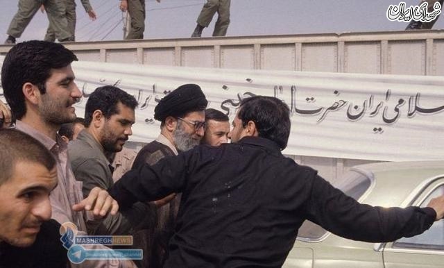 حضور رهبر انقلاب در تشییع امام امت(ره) + عکس