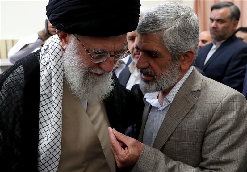 دیدار خانوادههای شهدای هستهای با رهبر انقلاب + تصاویر دیدار خانوادههای شهدای هستهای با رهبر انقلاب + تصاویر