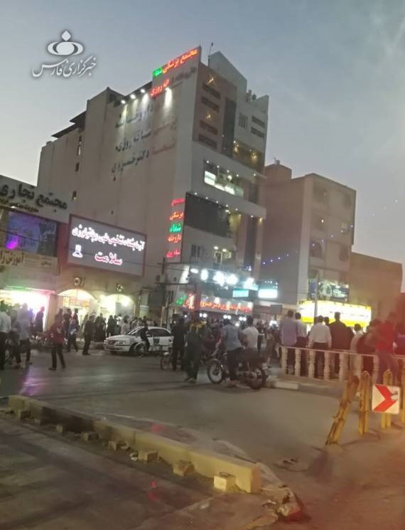 تجمع مردم خرمشهر به حاشیه کشید شد! + عکس