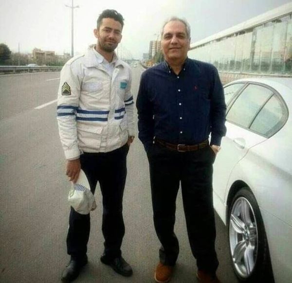مهران مدیری در کنار خودروی لاکچری اش + عکس