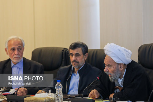 احمدی نژاد در جلسه مجمع تشخیص مصلحت + عکس