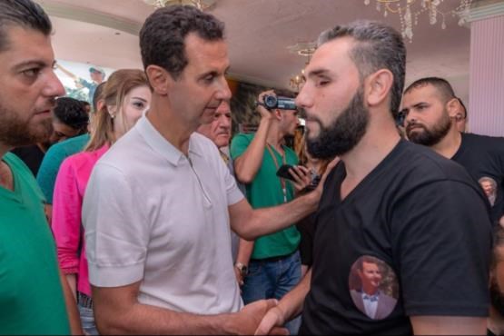 دیدار بشار اسد و همسرش با مجروحان و فرزندان شهدا