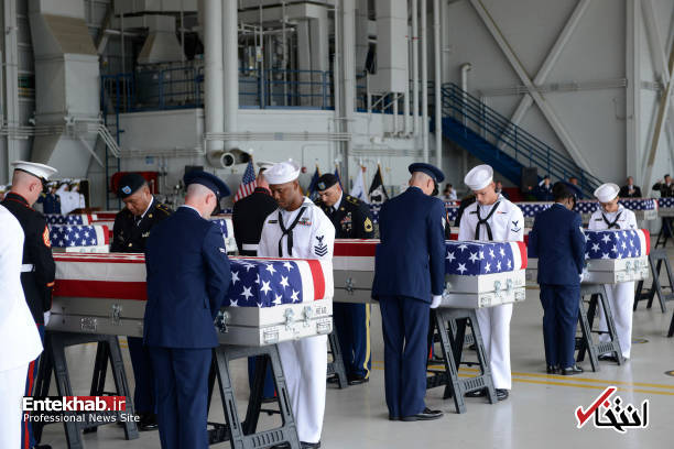 استقبال معاون ترامپ از اجساد سربازان آمریکایی + عکس