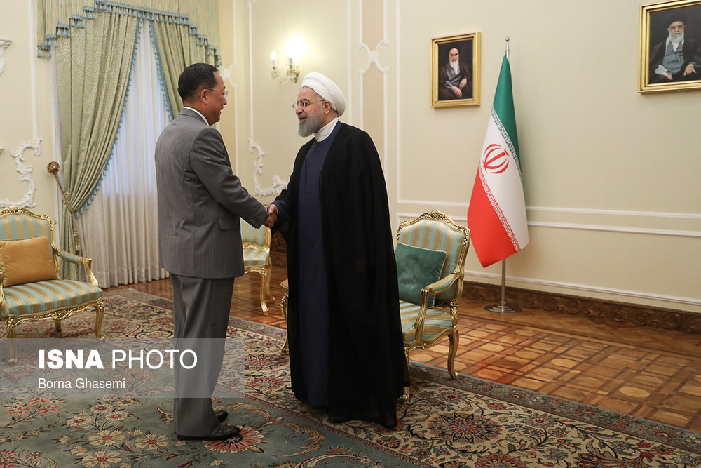 دیدار وزیر خارجه کره شمالی با حسن روحانی + عکس