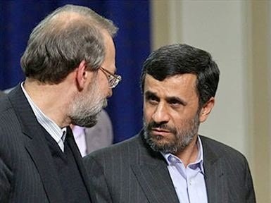 درگیری‌ لاریجانی و احمدی نژاد بر سر مسئله هسته‌ای