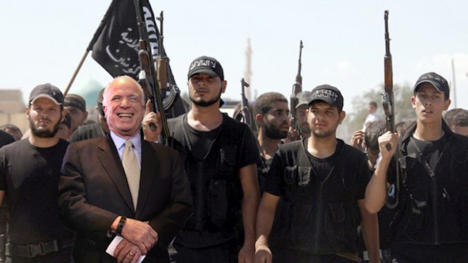 افشاي نقش مک کین در به وجود آوردن داعش