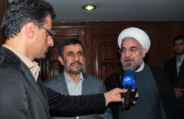 احمدی نژاد لجن سیاسی!/ عقبه روحانی فتنه 88