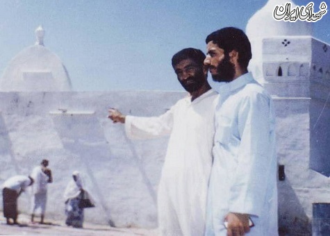 تصویری از دو سردار سرافراز سپاه اسلام در مدینه + عکس